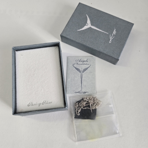 Stylish Sterling Silver 925 Angel Guardian Pendant Necklace - Picture 3 of 11